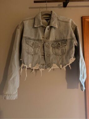 Cropped Distressed Light Wash Denim Jacket - Women